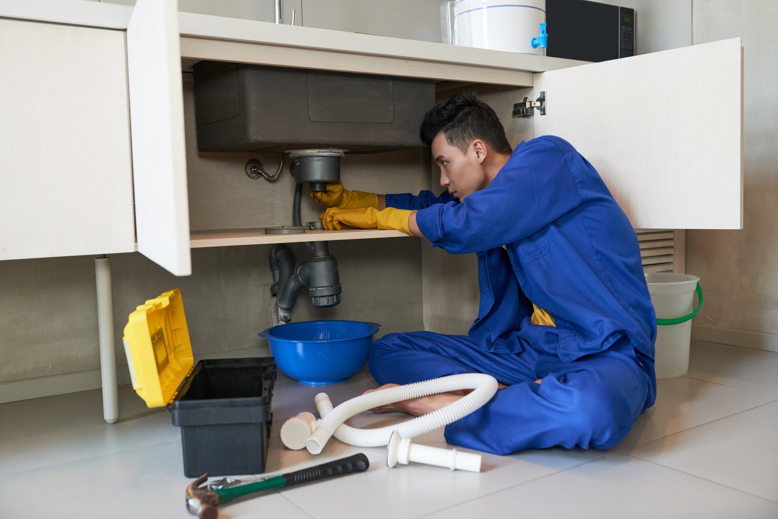 Why Regular Drain Line Cleaning Services in UAE Are Essential for Homeowners